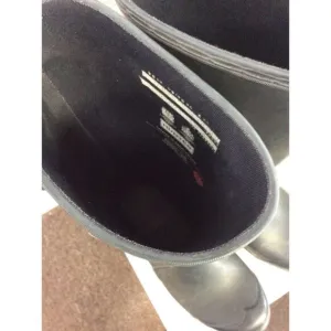 Hunter rain boots size 2 GUC