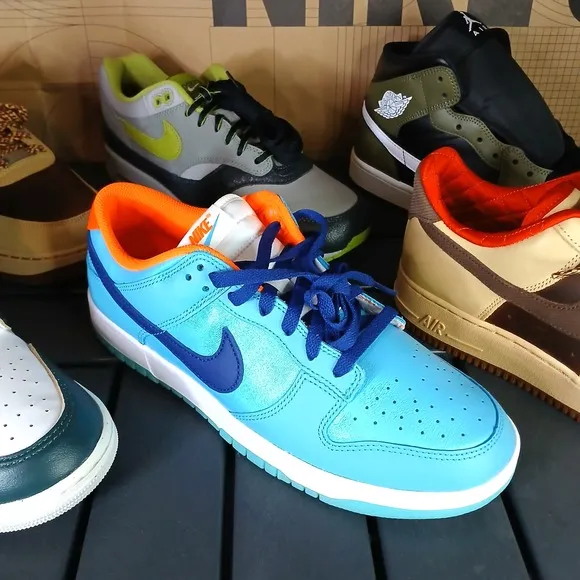 Hype Beast Sneaker Box! Nike Jordan! Get one pair-all retail $125  Read Desc. NA