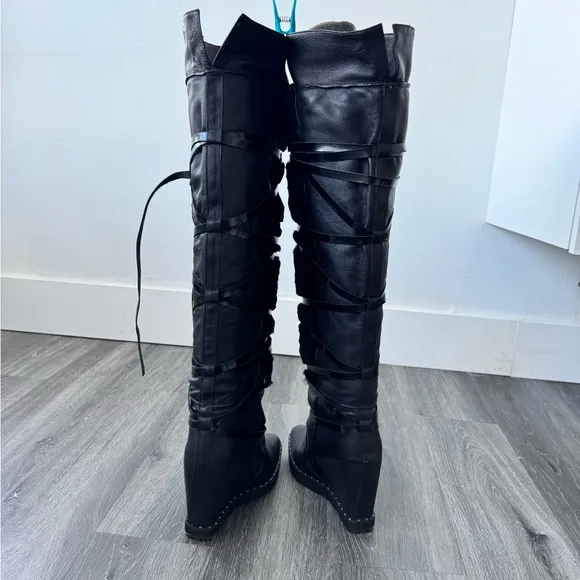 Ivy Kirzhner✨”Wanderer” boots