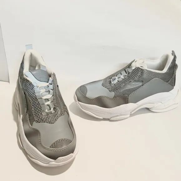 Jeffrey Campbell Grey Reflective Fabric Lace Up Womens Fashion Lo-Fi Sneaker 9.5