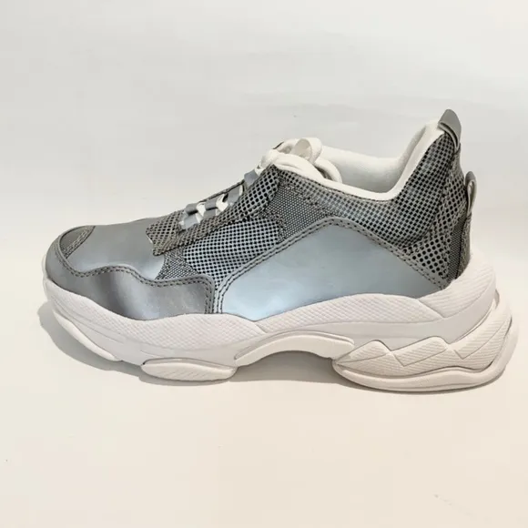 Jeffrey Campbell Grey Reflective Fabric Lace Up Womens Fashion Lo-Fi Sneaker 9.5