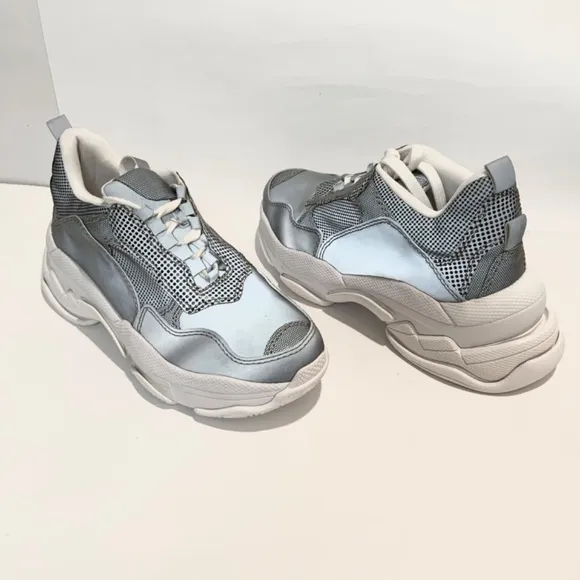 Jeffrey Campbell Grey Reflective Fabric Lace Up Womens Fashion Lo-Fi Sneaker 9.5