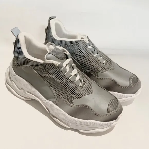 Jeffrey Campbell Grey Reflective Fabric Lace Up Womens Fashion Lo-Fi Sneaker 9.5