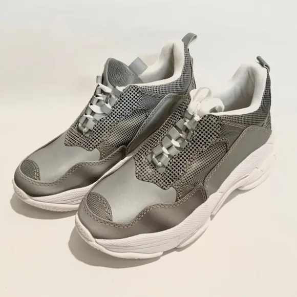 Jeffrey Campbell Grey Reflective Fabric Lace Up Womens Fashion Lo-Fi Sneaker 9.5