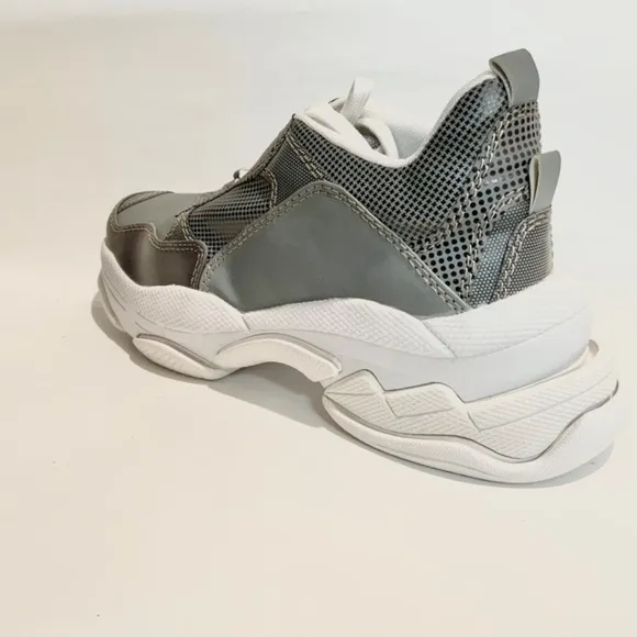 Jeffrey Campbell Grey Reflective Fabric Lace Up Womens Fashion Lo-Fi Sneaker 9.5