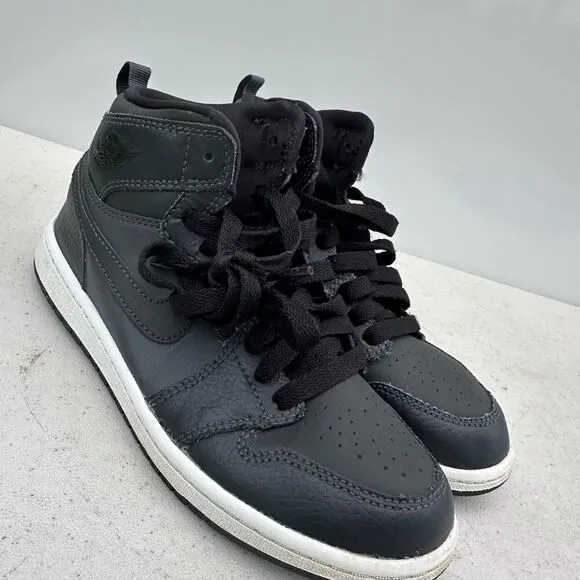 Jordan 1 Retro High Girls 1,5Y Blue Leather Shoes Nike Athletic Sneakers