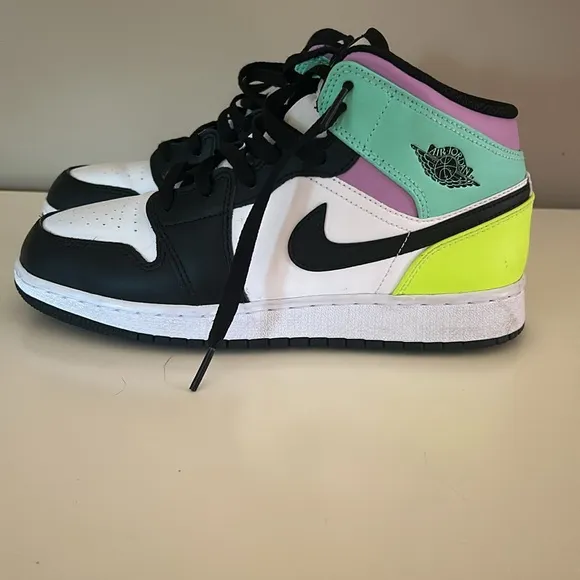 Jordan 1 sneakers 7 Y : Big Kids