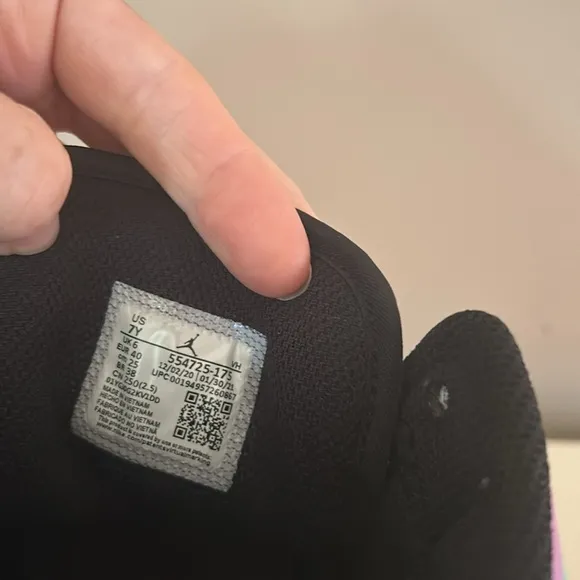 Jordan 1 sneakers 7 Y : Big Kids