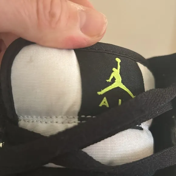 Jordan 1 sneakers 7 Y : Big Kids
