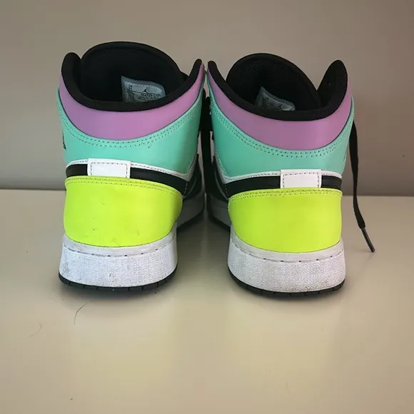 Jordan 1 sneakers 7 Y : Big Kids