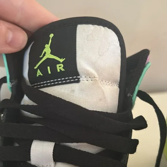 Jordan 1 sneakers 7 Y : Big Kids