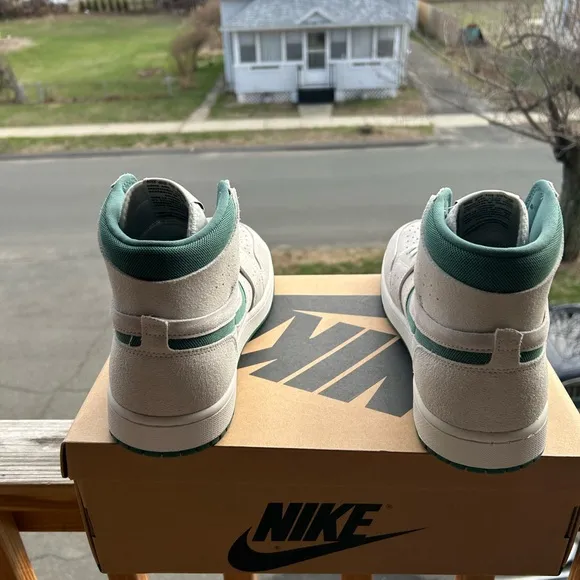 Jordan 1 Zoom air Size 10.5