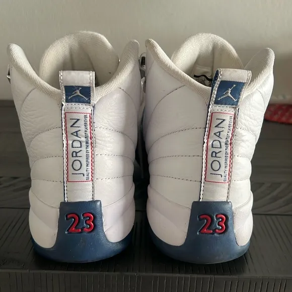 Jordan 12s “French Blue” Used Boys Size 7