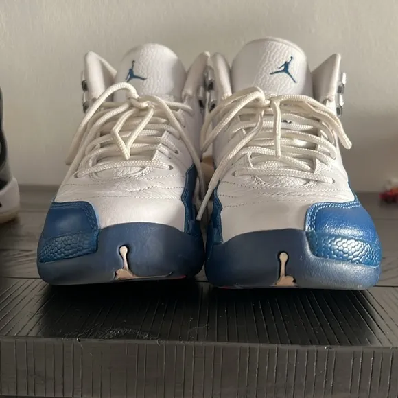 Jordan 12s “French Blue” Used Boys Size 7