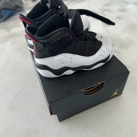Jordan 6 Rings Black and Red Shoes 5C New with Box