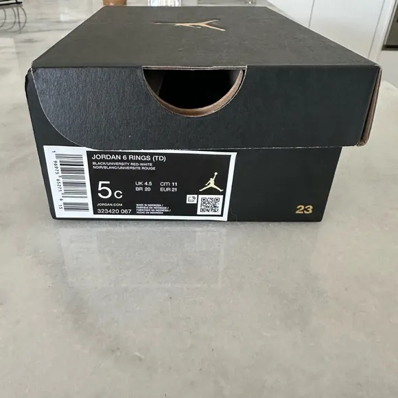 Jordan 6 Rings Black and Red Shoes 5C New with Box
