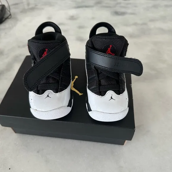 Jordan 6 Rings Black and Red Shoes 5C New with Box