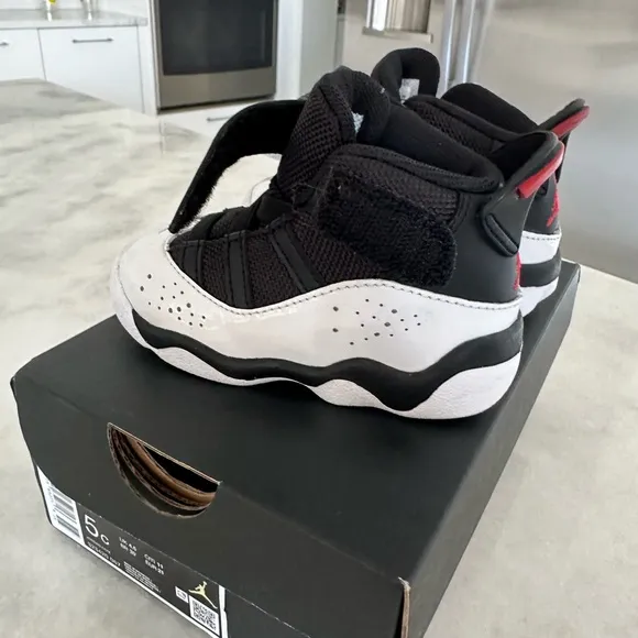 Jordan 6 Rings Black and Red Shoes 5C New with Box