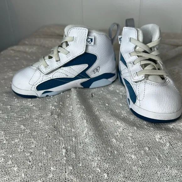 JORDAN  Jumpman MVP Toddler Basketball Shoes Sneakers White Blue 8C 8