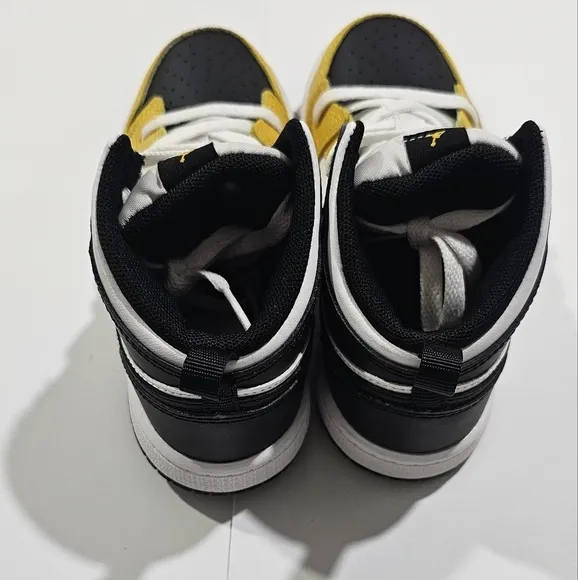 Jordan Toddler Boy Girl Air Jordan 1 Mid Sneakers Size 10 C Shoes AJ1 MID SS