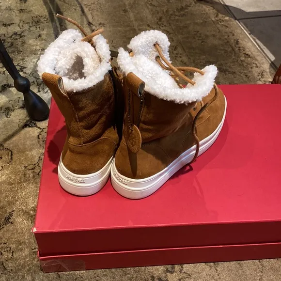 JSlides Suede Leather Fur Lined Waterproof Boots New NeverUsed