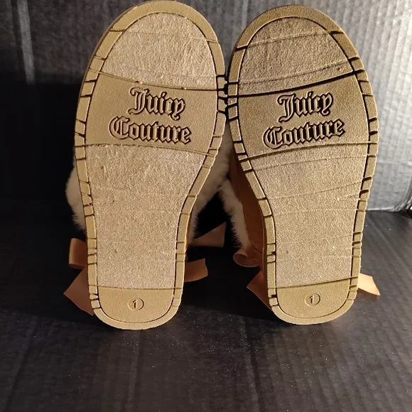 Juicy Couture Kids' Tan Boots with White Fur Trim