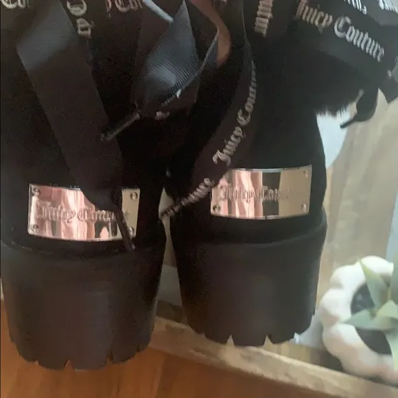 Juicy Couture‎ New furry warm winter ankle boots