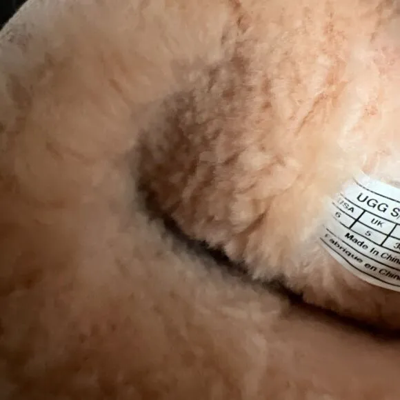 JustSold UGG Boots Baby Pink Classic Short Suede Wool Boho Sz 6 Fits 7 Perfectly