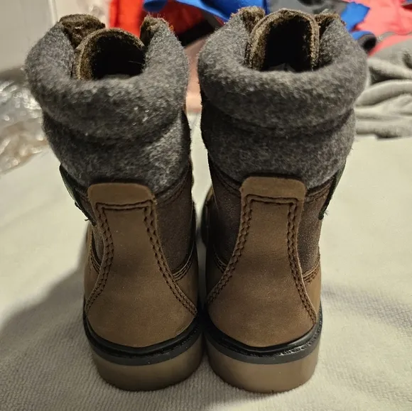 Kamik Tacoda V Waterproof, Insulated to -25F Winter Snow Boots, Size 13 Kids-NEW