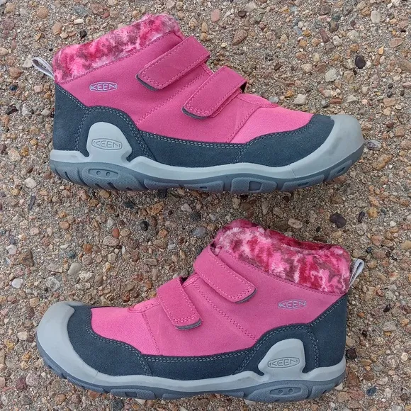 Keen Knotch Double Strap Pink Waterpoof Chukka Boots Booties Youth Sz 6