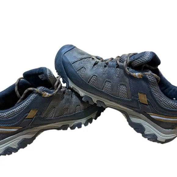 KEEN MEN'S TARGHEE II WATERPROOF HIKING BOOTS - SOFT TOE Size 8 M NWOT
