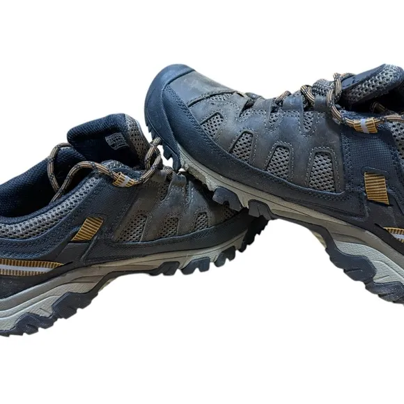 KEEN MEN'S TARGHEE II WATERPROOF HIKING BOOTS - SOFT TOE Size 8 M NWOT