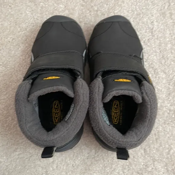 KEEN NWT toddler boy size 8 Kootenay III insulated waterproof black boots.