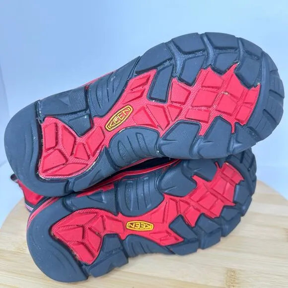 Keen Winterport II Waterproof Boots Red Black Gray Big Kids Size 3