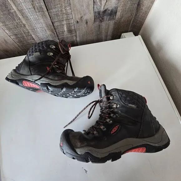 KEEN Women’s Size 8.5 Boots -  Revel III Polar Waterproof Insulated 1013212
