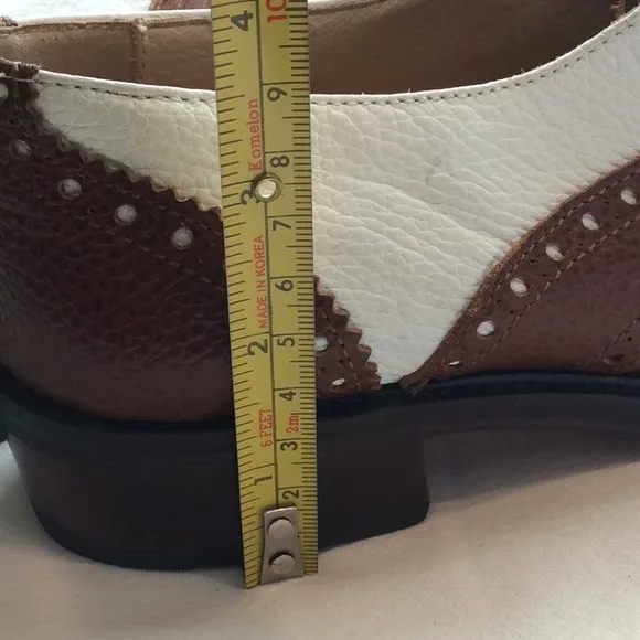 KENNETH COLE WING TIP SHOE REMOVABLE KILTIE 7 1/2