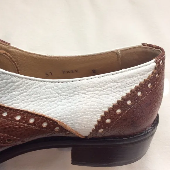 KENNETH COLE WING TIP SHOE REMOVABLE KILTIE 7 1/2