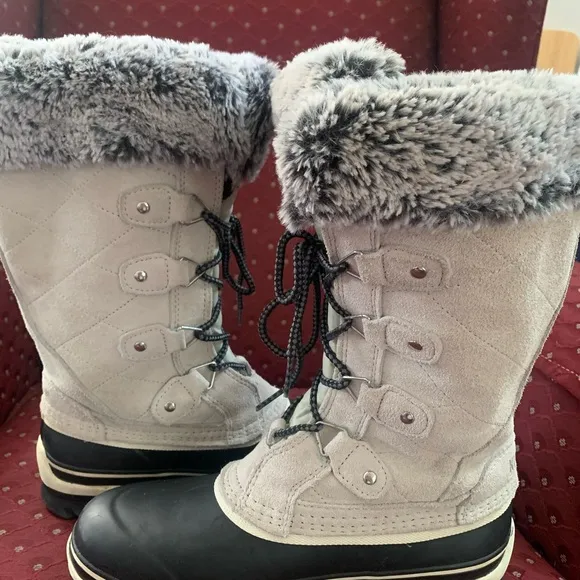 Khombu Emily Suede Leather Faux Fur Winter Boots Size 7