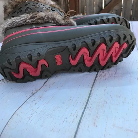 Khombu Nola Winter Boots