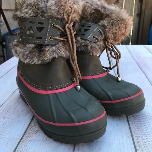 Khombu Nola Winter Boots