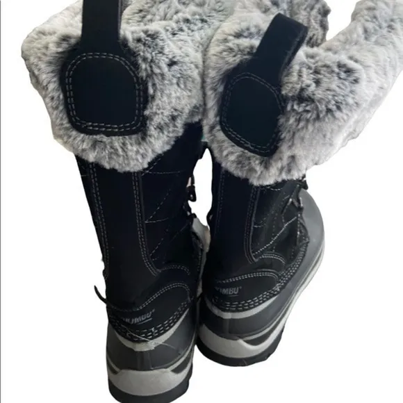 Khombu Winter Boots, warm lace up boots as 9