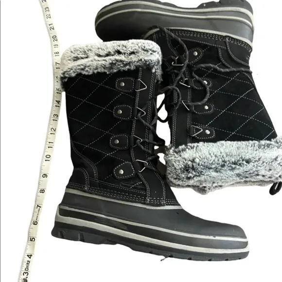 Khombu Winter Boots, warm lace up boots as 9