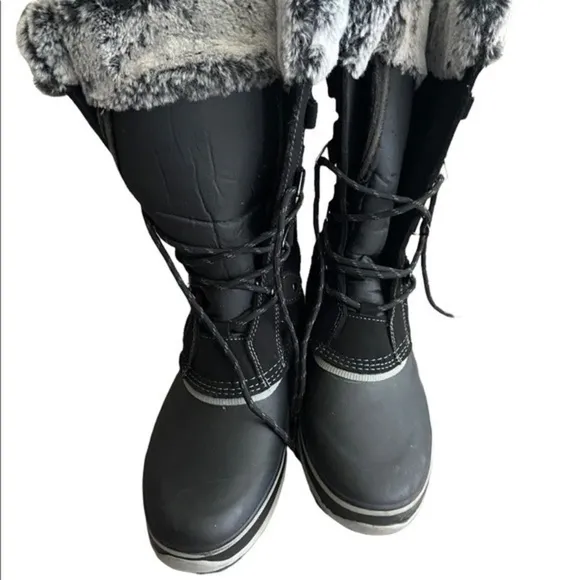 Khombu Winter Boots, warm lace up boots as 9