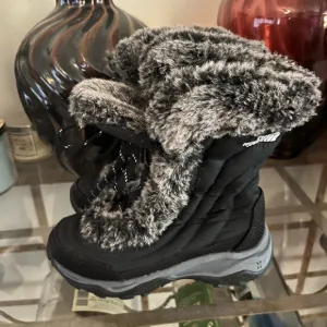 Kids Black Winter Boots size 13-NorthFace