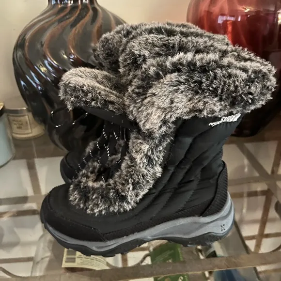 Kids Black Winter Boots size 13-NorthFace