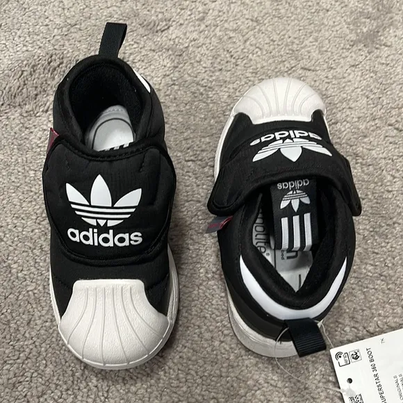 Kids New Adidas Superstar 360 Boot Size 7.5