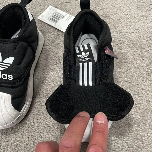 Kids New Adidas Superstar 360 Boot Size 7.5