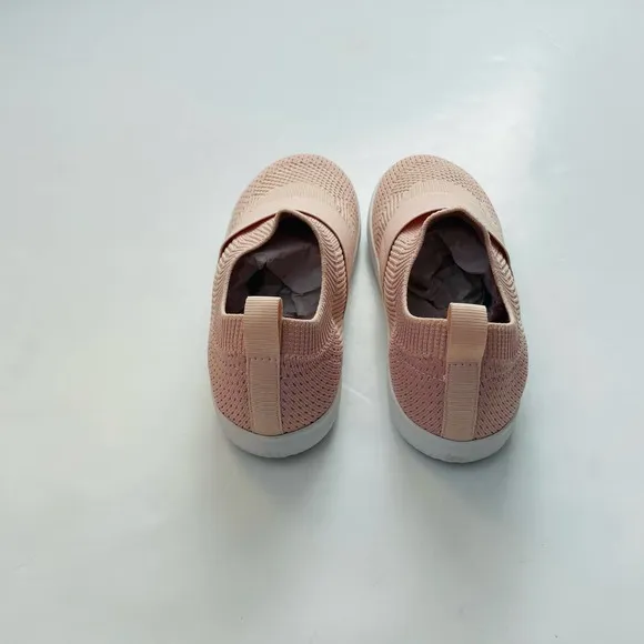KIDS SHOES NWT Livie &amp; Luca Size 7 Lynx Sneakers in Powder Pink
