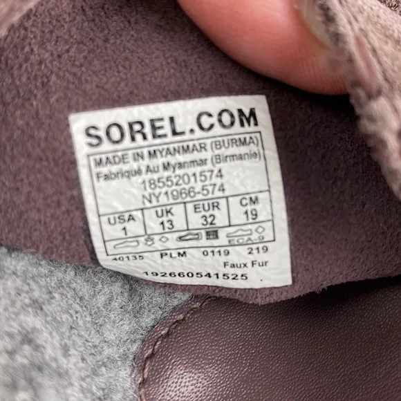 Kids Sorel Joan Of Arctic Purple Suede Snow Boots- Size 1