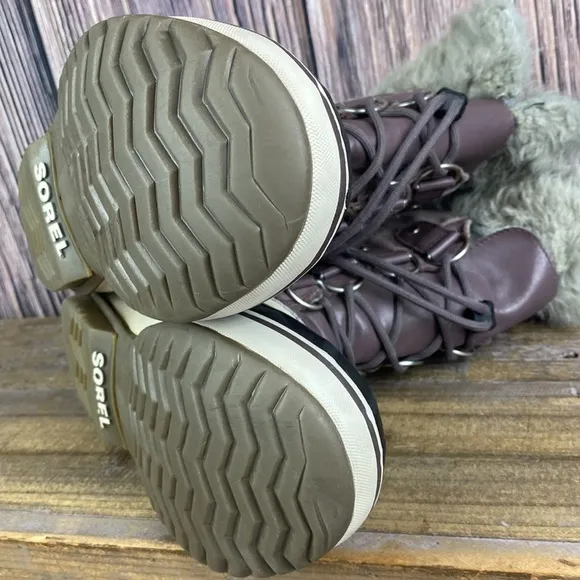 Kids Sorel Joan Of Arctic Purple Suede Snow Boots- Size 1